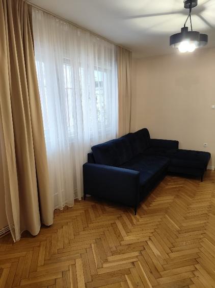 Apartament de vânzare semidecomandat - 4