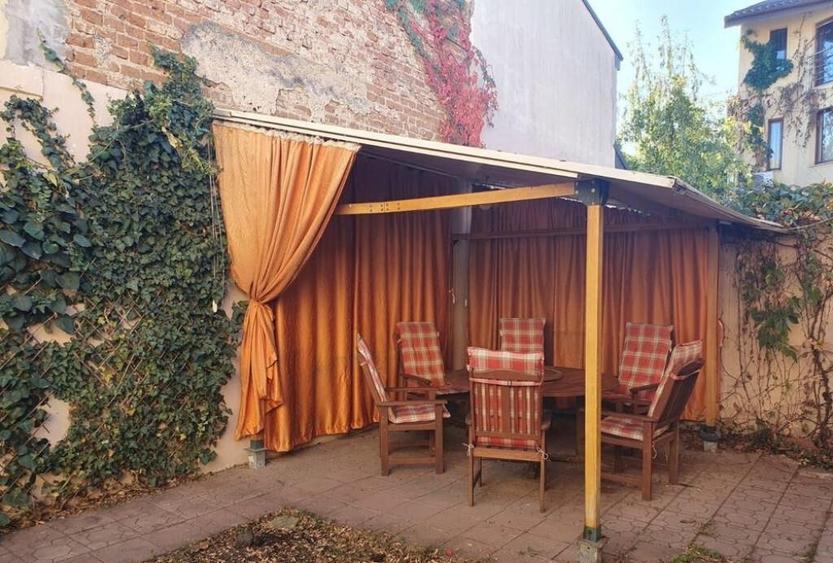 Casa la curte in zona Floreasca - 2