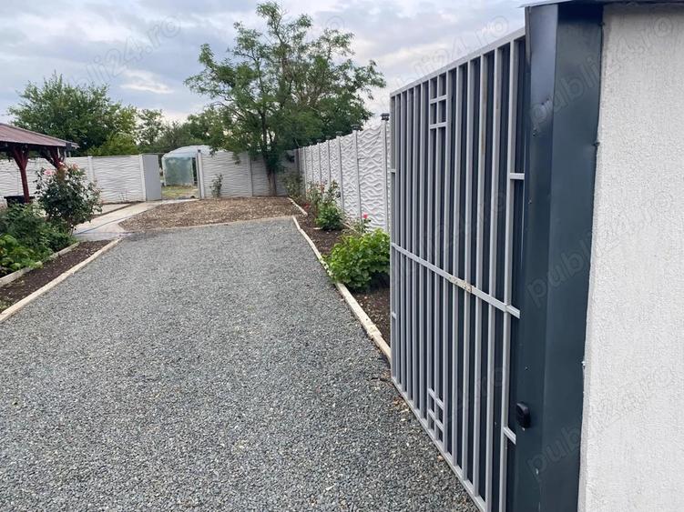 Casa de vanzare excelenta pentru mutat direct! - 8