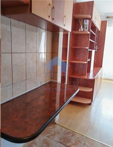 Garsoniera, Horea - 3