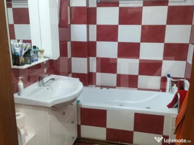 Apartament 3 camere, 62mp, zona Piata Mica, Radauti - 1