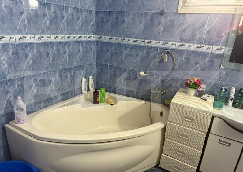 Casa individuala cu 2 camere, 160 mp utili, teren 3800 mp, B - 18