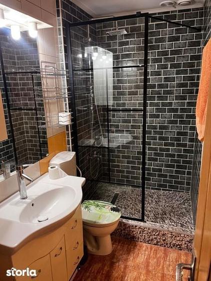 Inchiriez Garsoniera Zona Schoala Nr 8 - 2
