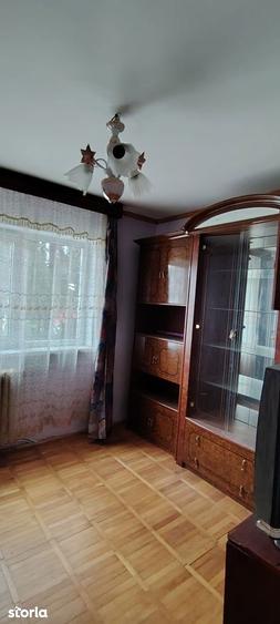 Apartament 4 camere str.Primaverii etaj 2 - 8