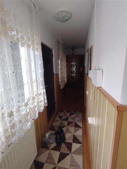 Casa 3 camere de vanzare zona Liceul Carabella - 10