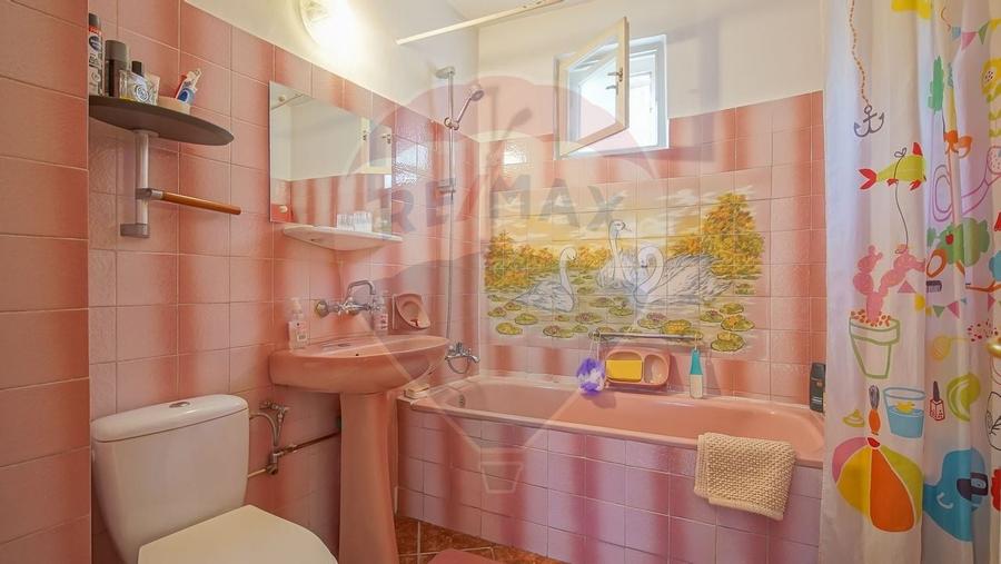 Casa spatioasa si practica, aproape natura si oras- Cartier Darste - 8