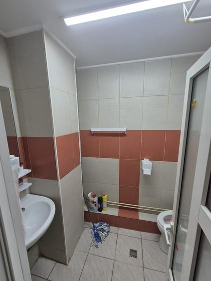 Garsoniera parter- spatiu comercial - 5