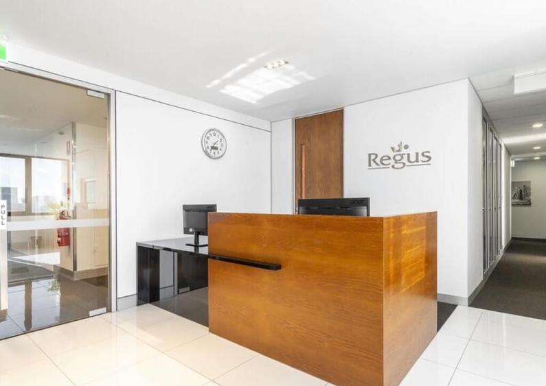 Alatura?i-va unui mediu de lucru colaborativ in Spaces Business Garden - 3