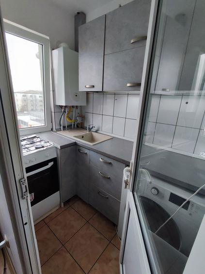 Inchiriez garsoniera - 3