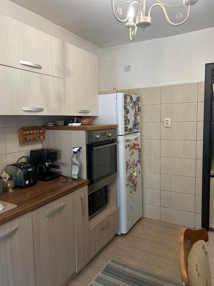 Tomis 3, apartament 3 camere confort 0 - 8