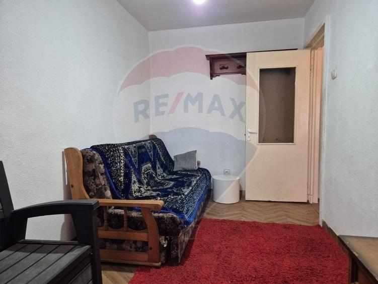 Apartament cu 3 camere de inchiriat - Strada Stadionului Vama Veche - 2
