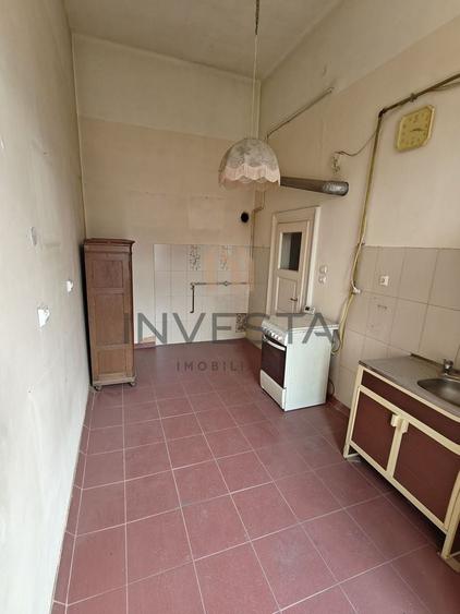 Apartament cu 2 camere semidecomandat în Central
