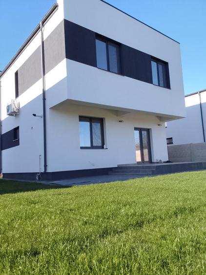 Casa/Vila individuala-200 m de blv./Com.Berceni - 4