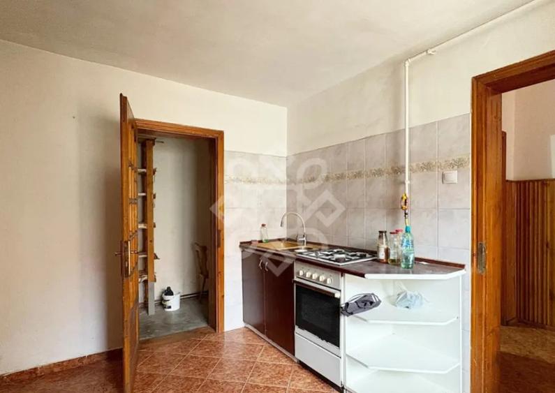 Casa si spatiu de productie in Iosia, teren 839 mp - 11