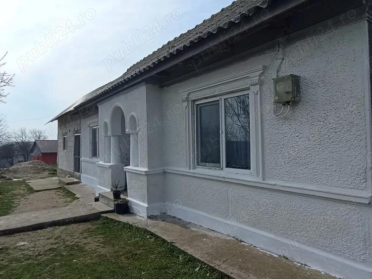 Vand casa in sat Plopeni - 1