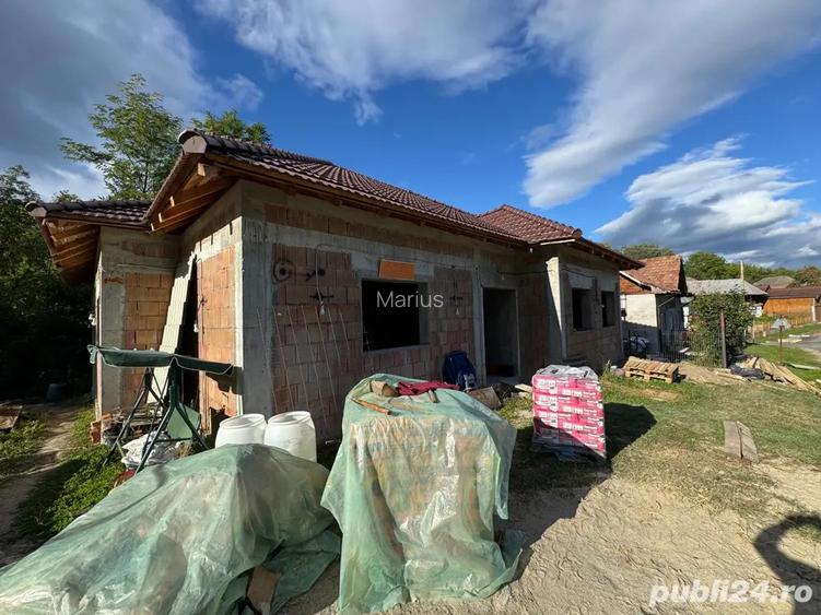 Vand casa Vand casa