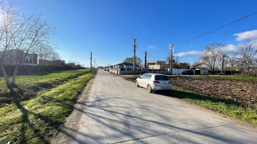 Gulia 1000mp teren intravilan, toate utilitatile - 1