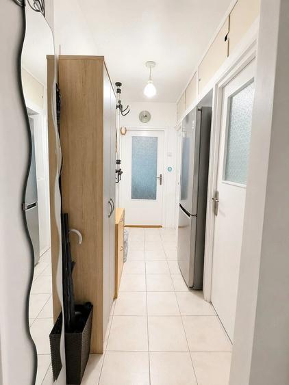 Apartament cu 3 camere semidecomandat în Circumvalațiunii