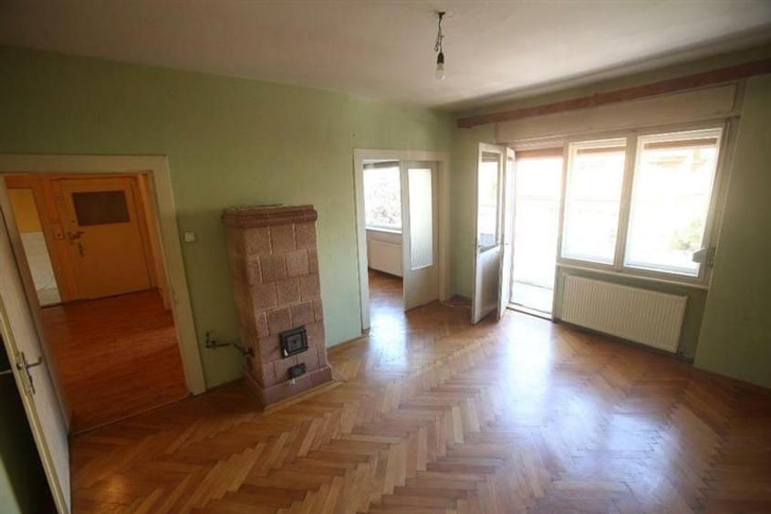Regim vila, 3 camere, decomandate, terasa si balcon, Centru Civic, Brasov - 2