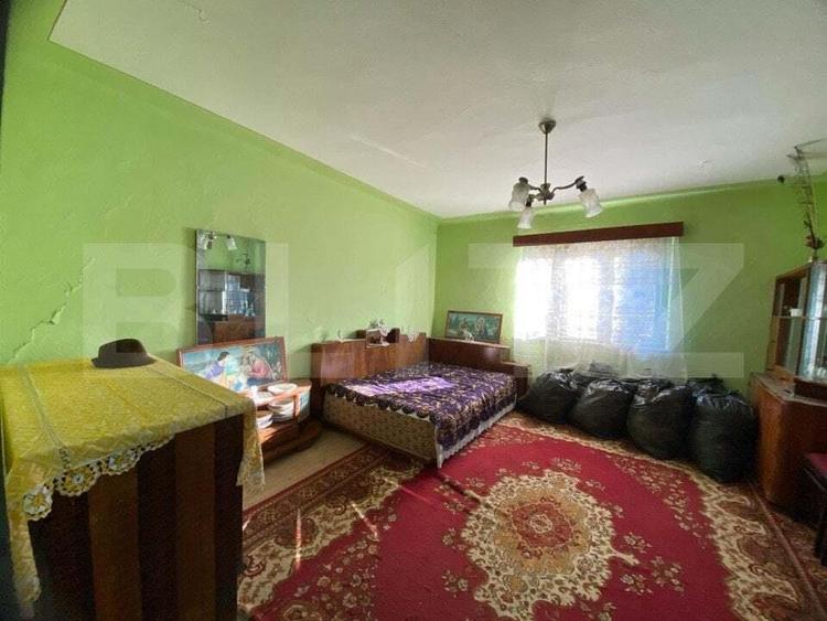 Casa veche cu 4 camere, teren 1800 mp, Henig - 6