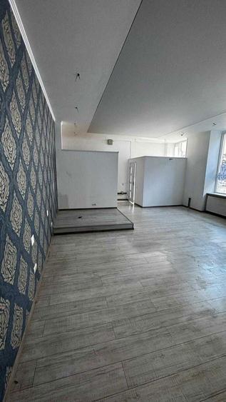 Inchiriere spatiu comercial ultracentral in Sinaia, Prahova - 6