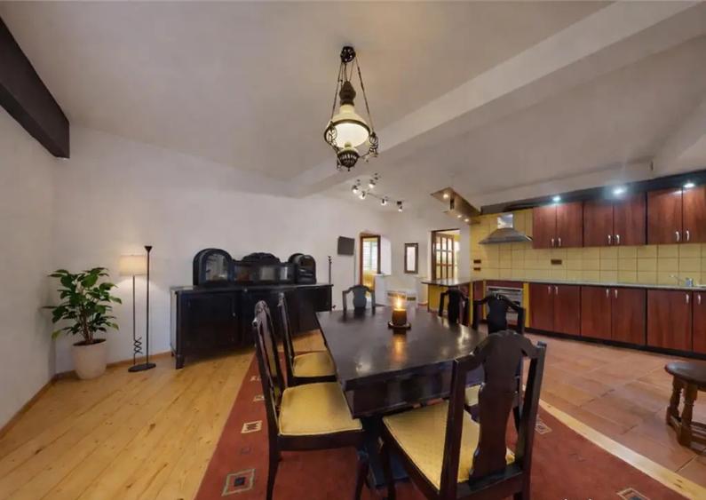 Volum arhitectural remarcabil:Sediu firma, Clinica,Investiti - 5