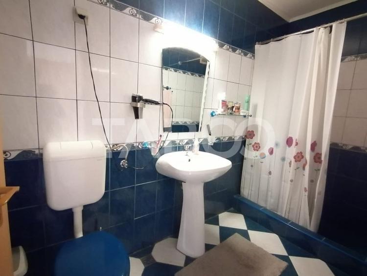 Casa individuala 6 camere de vanzare 250 mpu 361 mp teren zona Lupeni - 10