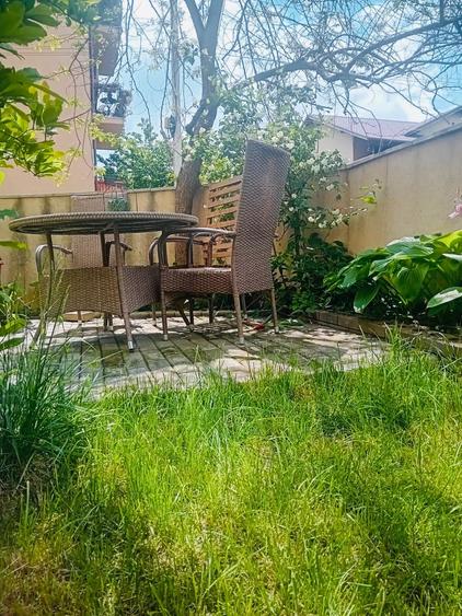 Apartament cu 2 camere decomandat, mobilat și utilat + 47 mp grădină proprie - 1