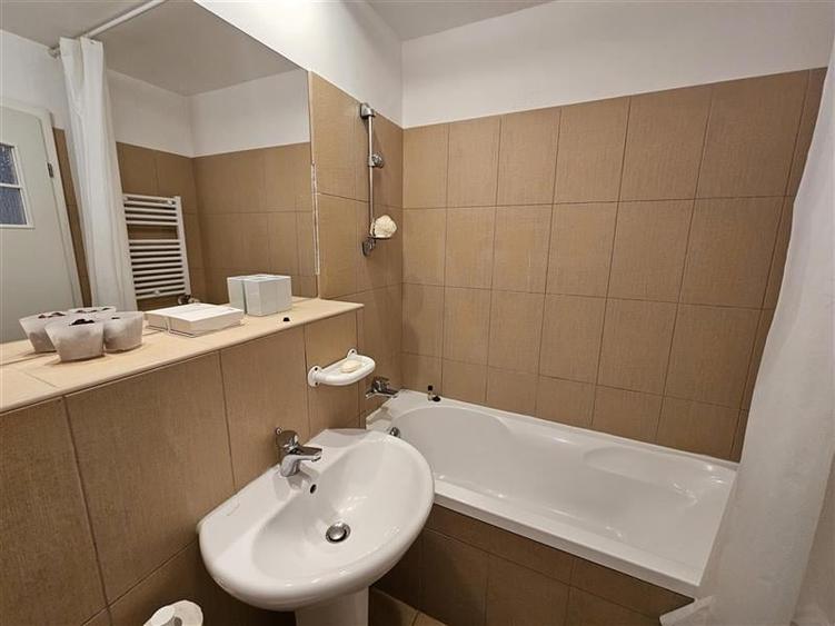 Casuta cu flori si miresme din Pipera situata in ansamblu rezidential securizat, - 34