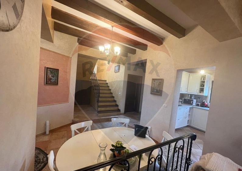 Casa / Vila cu 4 camere de vanzare - 5