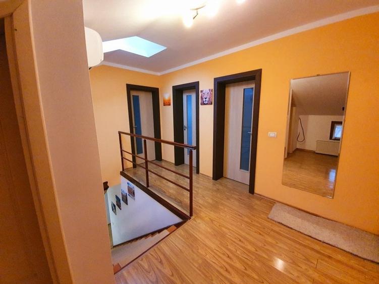 De v&acirc;nzare casă &icirc;n zona Bălcescu - 2