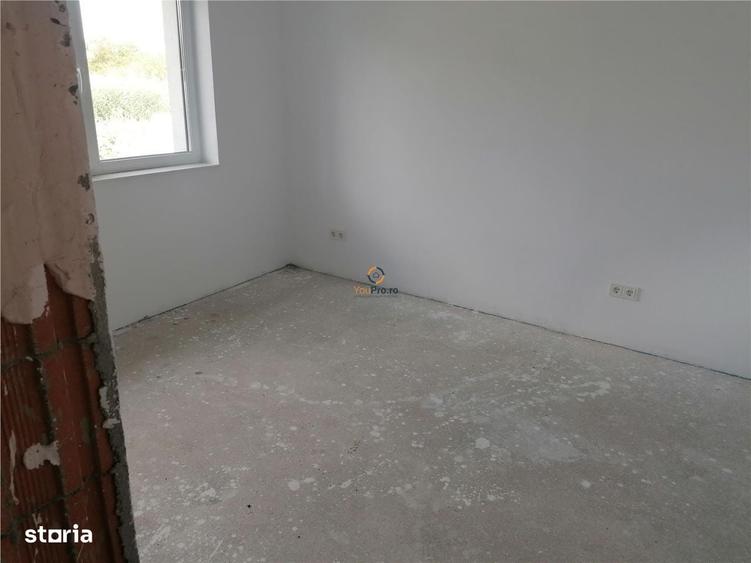 Casă cu 3 camere cu Teren 330 Mp în Sânandrei