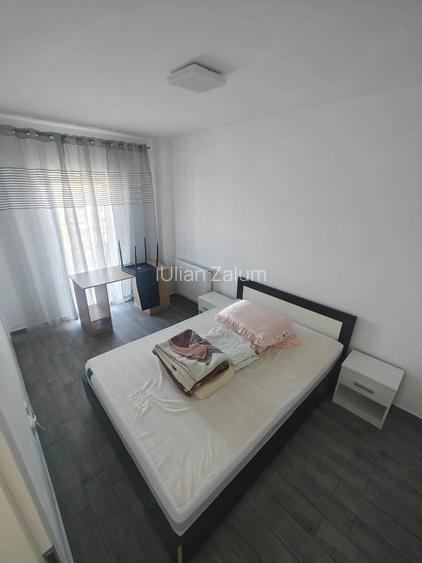 Vand garsoniera cu 2 camere