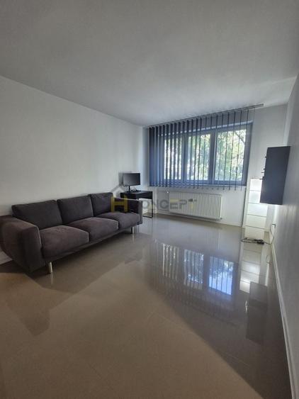 Apartament cu 2 camere semidecomandat, mobilat în Dristor