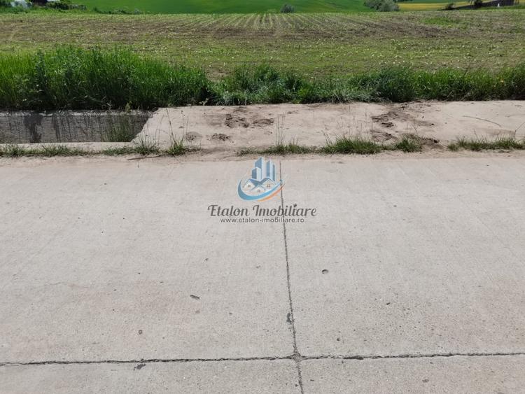 Teren Construcții intravilan de 8500 mp, în Periferie