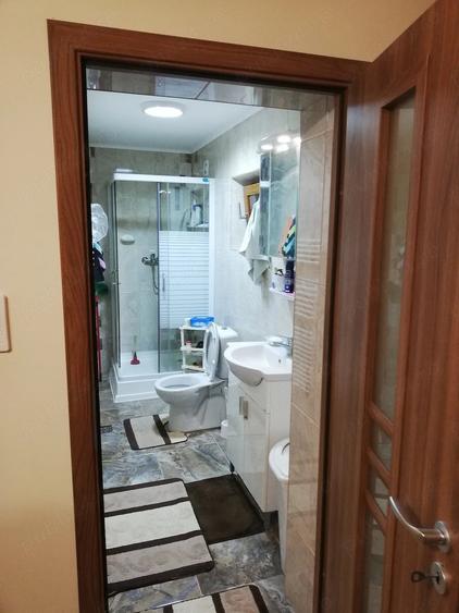 Casă cu 16 camere cu Teren 2500 Mp în Aurora