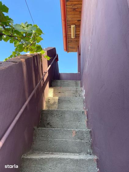 Casă cu 4 camere cu Teren 200 Mp în Rahova