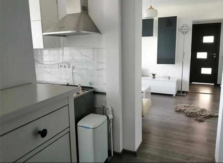 Apartament cu 2 camere semidecomandat în Central