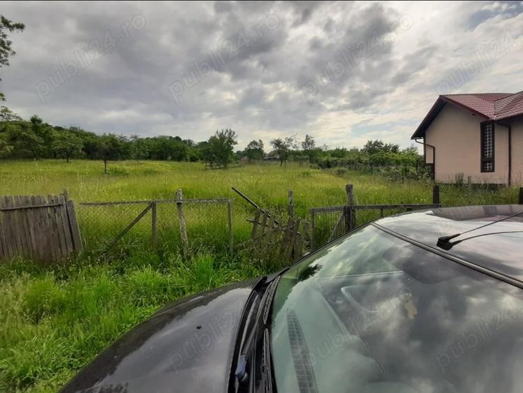 Teren de 2300 mp, în Valea Iașului