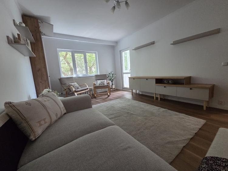 Apartament cu 2 camere decomandat în Militari