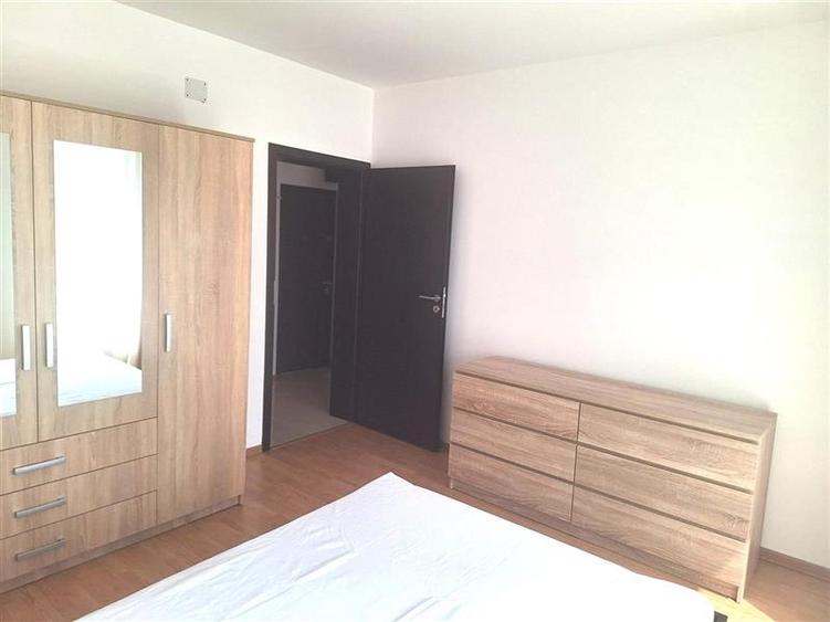 Apartament cu 2 camere decomandat în Giroc