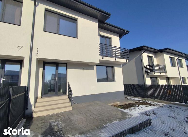 Casă cu 4 camere cu Teren 250 Mp în Valea Lupului