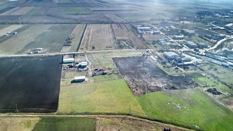 Teren Construcții intravilan de 31400 mp, în Central