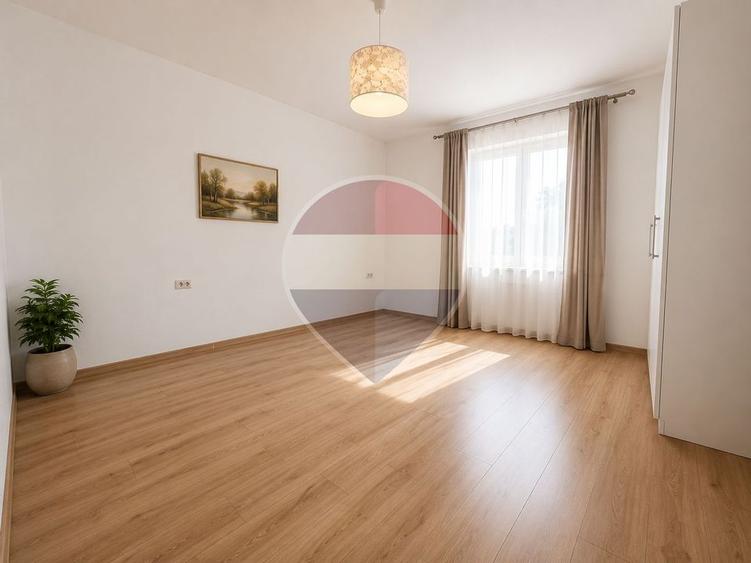 Casă individuală cu 4 camere cu Teren 230 Mp în Nord