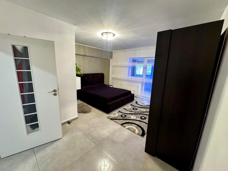 Apartament de vânzare zona Vivo - 1