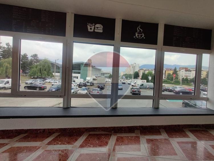 Spațiu comercial, de 110 mp, în Gării