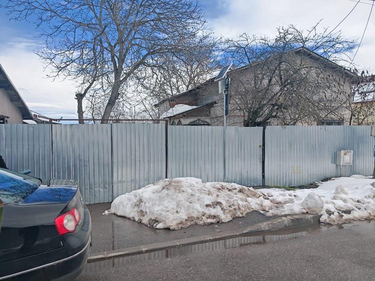 Casă cu 3 camere cu Teren 600 Mp în Central