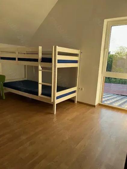 Casă cu 4 camere cu Teren 650 Mp în Sânmihaiu Român
