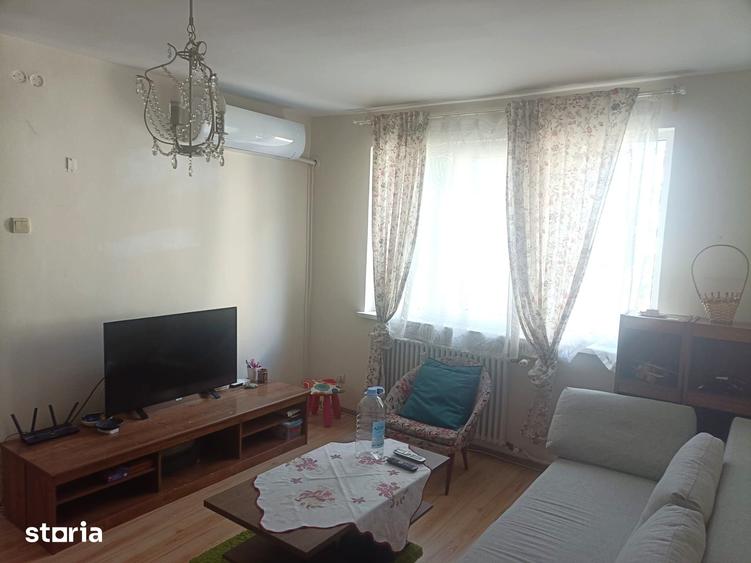 Apartament cu 3 camere în 1 Mai