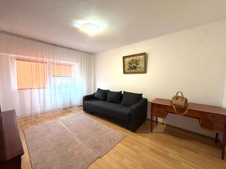 Apartament cu 2 camere decomandat în Gară